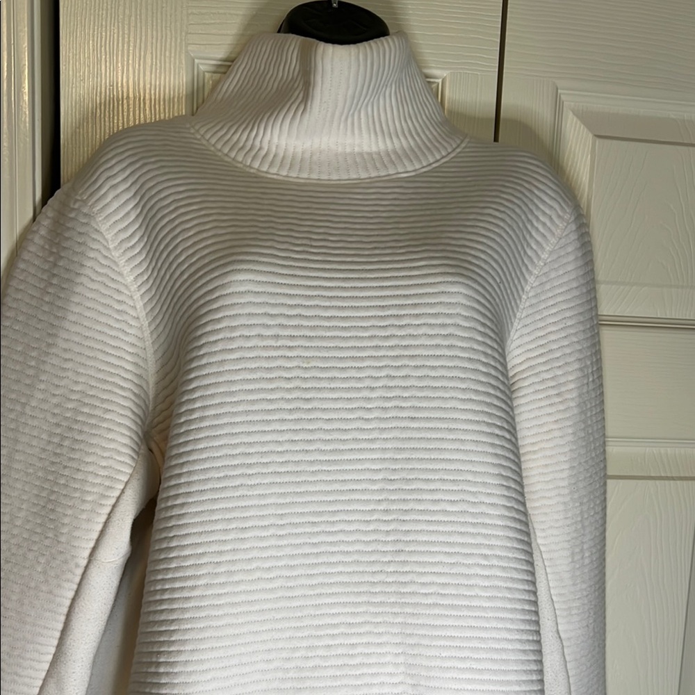 All In Motion Cream Quilted Turtleneck Side Zippers Long Sleeve Sweatshirt XXL